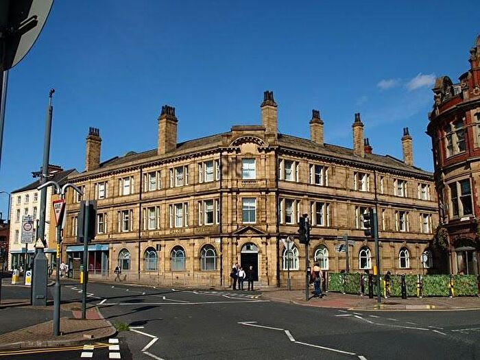 2 Bedroom Flat To Rent In Dock Street, Leeds, West Yorkshire, LS10