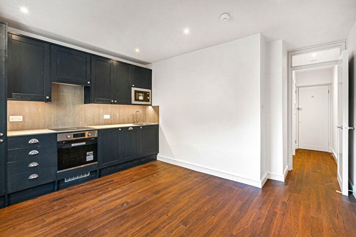 1 Bedroom Flat To Rent In Chiswick High Road, London, W4