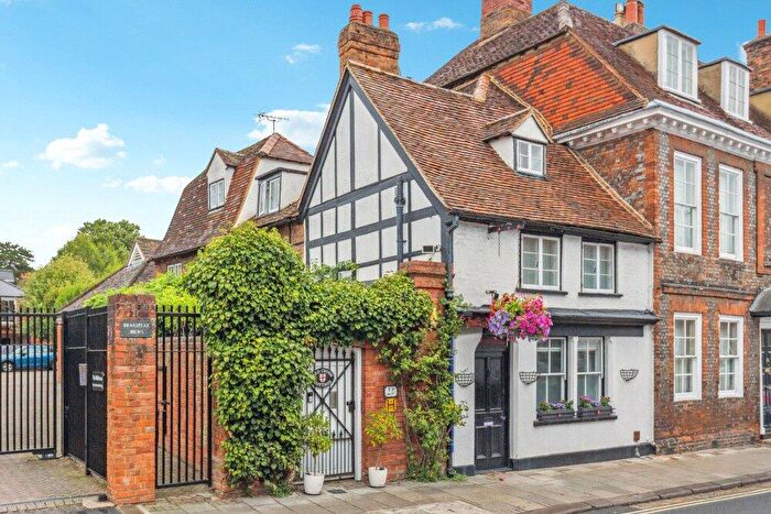 4 Bedroom Semi-Detached House For Sale In New Street, Henley-On-Thames, Oxfordshire, RG9
