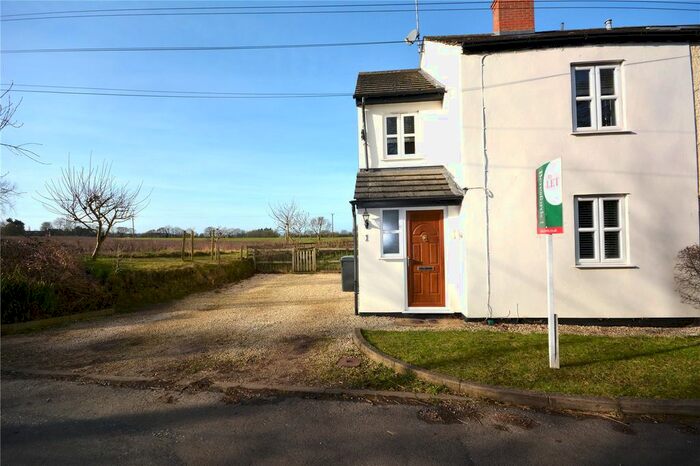 3 Bedroom Semi-Detached House To Rent In Parnells Cottage, Bassetts Lane, CM5