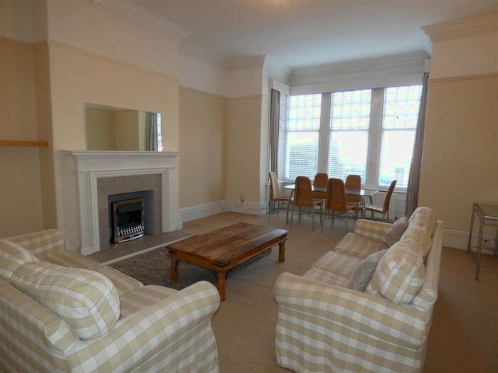 2 Bedroom Flat To Rent In Osborne Road, Jesmond, Newcastle Upon Tyne, NE2