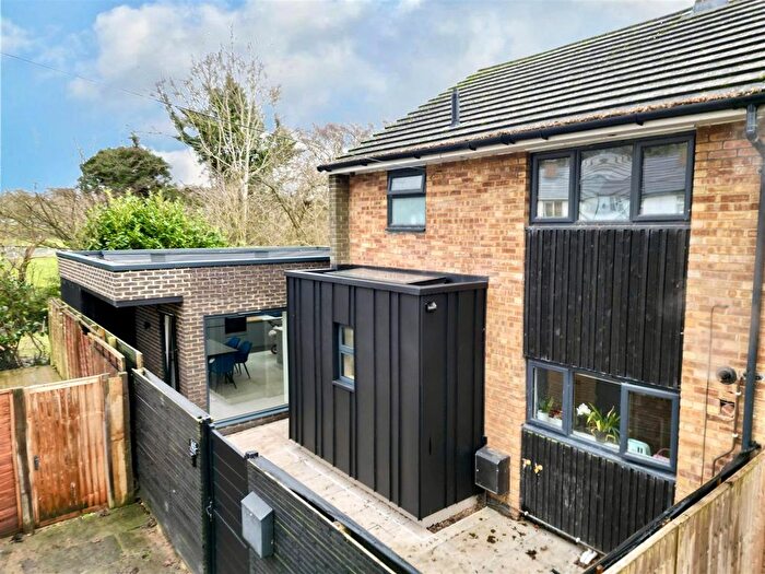 3 Bedroom End Terrace House For Sale In Shephall View, Stevenage, SG1