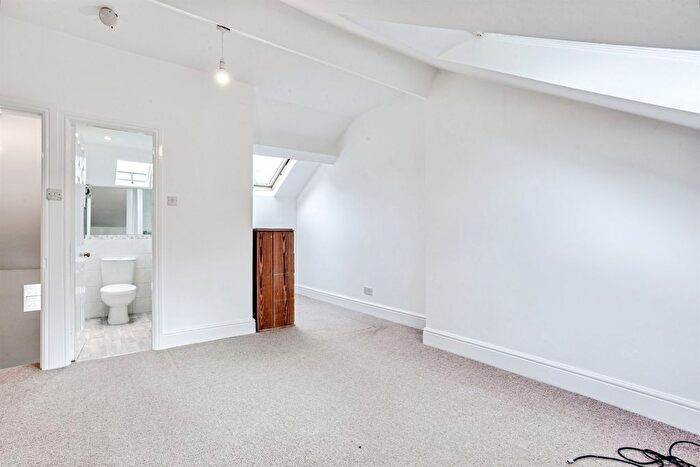 3 Bedroom Terraced House For Sale In Crab Lane, Newmillerdam, Wakefield, WF2