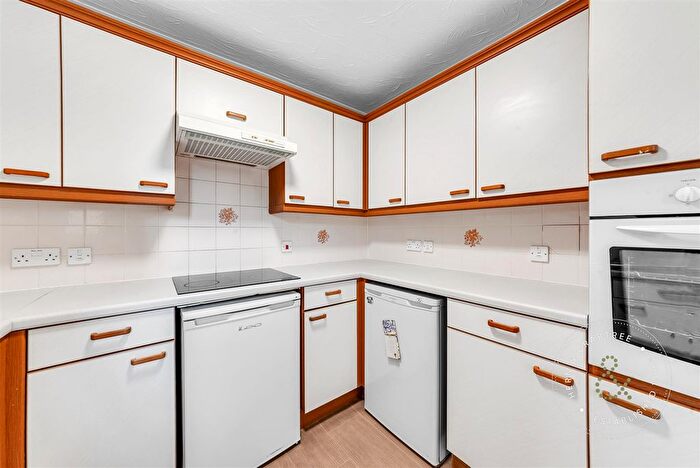 1 Bedroom Flat For Sale In Mclay Court, St. Fagans Road, Fairwater, Cardiff, CF5