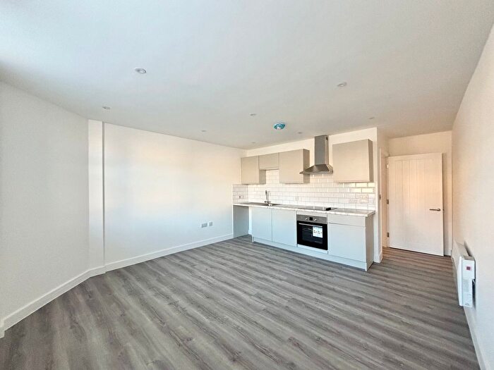 1 Bedroom Flat To Rent In College Place, Southampton, SO15