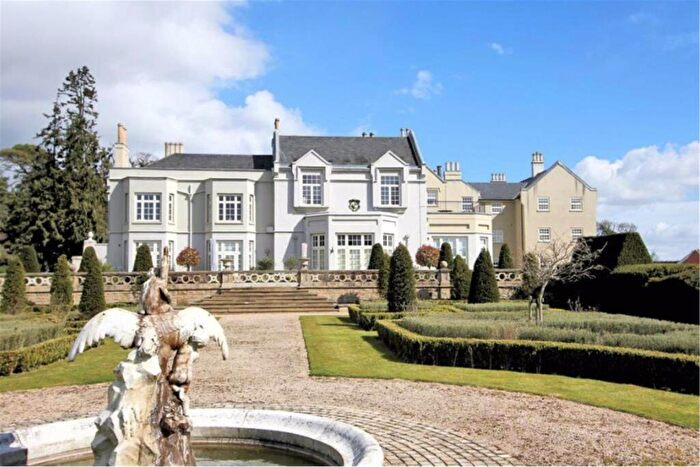 2 Bedroom Apartment To Rent In Node Park, Codicote, SG4