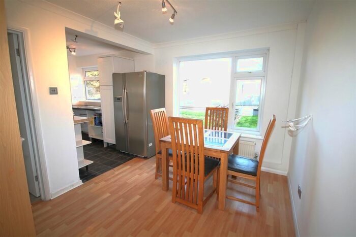 3 Bedroom Property To Rent In Reed Avenue, Canterbury, CT1