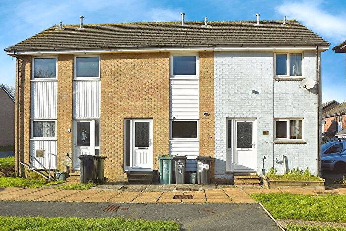 2 Bedroom Terraced House To Rent In Alvington Manor View, Newport, PO30