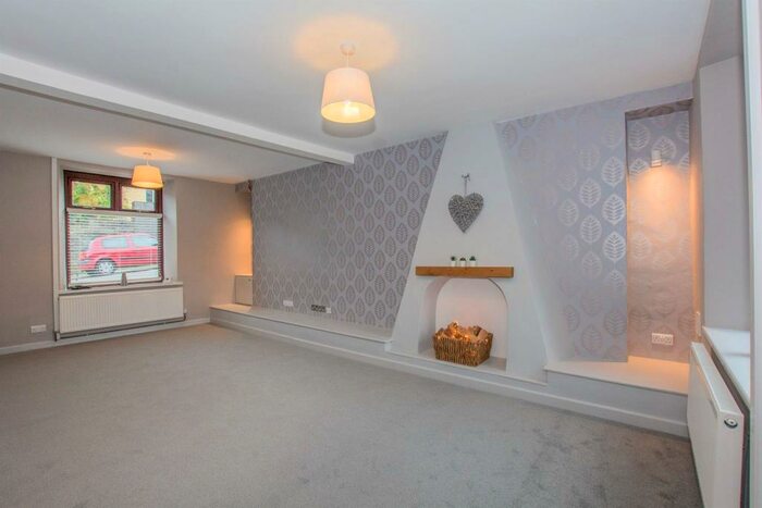 3 Bedroom House To Rent In High Street, Ynysybwl, Pontypridd, CF37