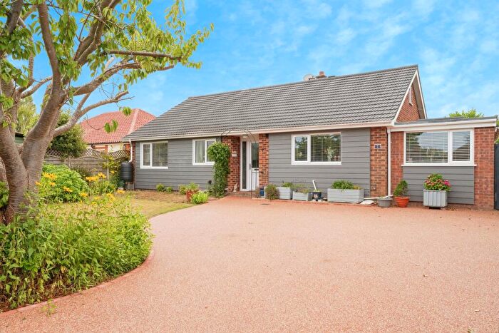 3 Bedroom Detached Bungalow For Sale In Pereers Close, Holt, NR25