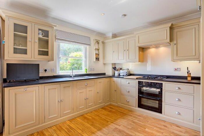 4 Bedroom Terraced House To Rent In Wycombe Place, London, SW18