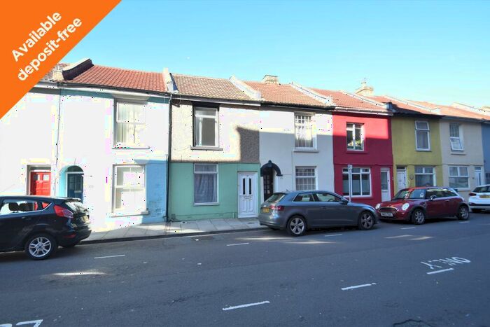 5 Bedroom Terraced House To Rent In Exmouth Road, Southsea, PO5