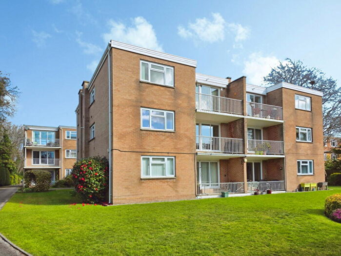2 Bedroom Apartment For Sale In Marlborough Road, Bournemouth, BH4