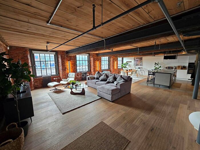 2 Bedroom Flat To Rent In Avro, Binns Place, Manchester, M4