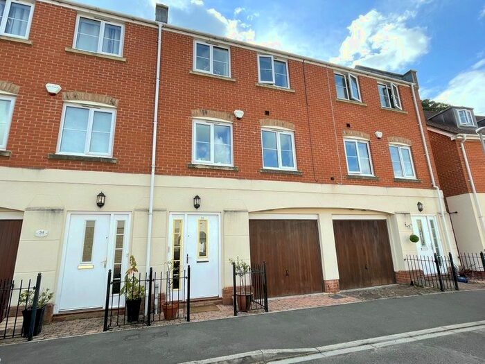 4 Bedroom Town House To Rent In Gunville Gardens, Milborne Port, Sherborne, DT9