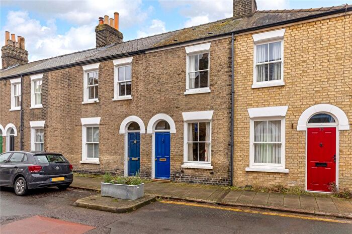 2 Bedroom Terraced House To Rent In Norwich Street, Cambridge, Cambridgeshire, CB2