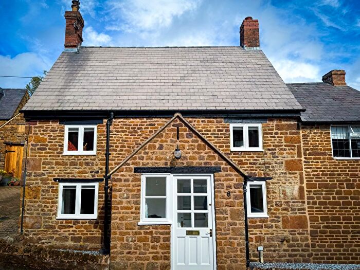 2 Bedroom Cottage To Rent In Blacksmiths Lane, Eydon, Daventry, Northamptonshire., NN11
