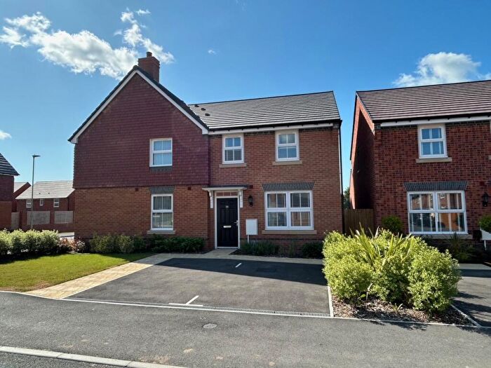 3 Bedroom Semi-Detached House For Sale In Flint Avenue, Bedhampton, Havant, PO9