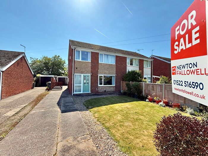 3 Bedroom Semi-Detached House For Sale In Sykes Lane, Saxilby, LN1