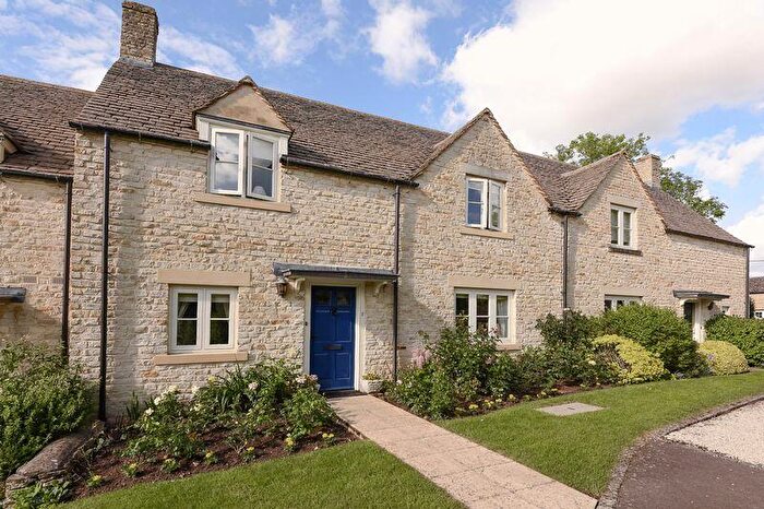 2 Bedroom Cottage For Sale In Allcourt, Lechlade On Thames, GL7