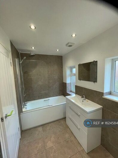 3 Bedroom Semi-Detached House To Rent In Demesne Drive, Stalybridge, SK15