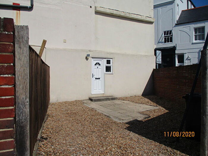1 Bedroom Semi-Detached House To Rent In Hambrook Street, Southsea, PO5