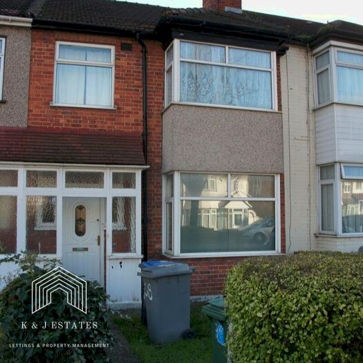 3 Bedroom Terraced House To Rent In The Circle, Neasden, NW2