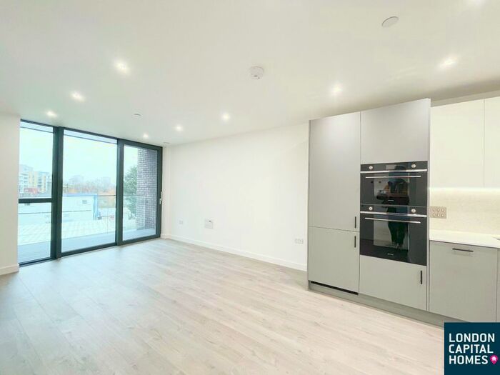 1 Bedroom Flat To Rent In Rm/ Willowbrook House, London, N4