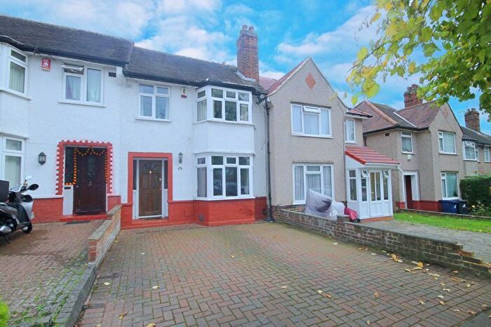 3 Bedroom Property For Sale In Melville Avenue, Greenford, UB6