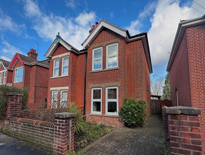 3 Bedroom Semi Detached House To Rent In Porchester Road, Woolston, SO19