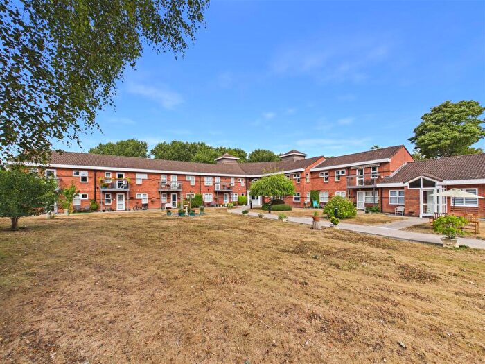1 Bedroom Flat For Sale In The Ridings, Lowfield Road, Anlaby, HU10