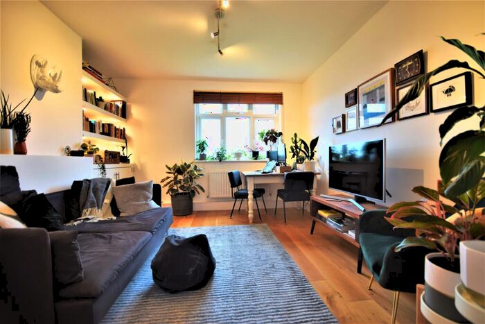 1 Bedroom Flat To Rent In Drakes Court, Devonshire Road, Forest Hill, SE23