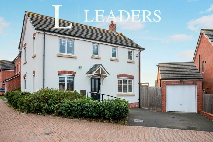 3 Bedroom Town House To Rent In Lancaster Way, Whitnash, Leamington Spa, CV31