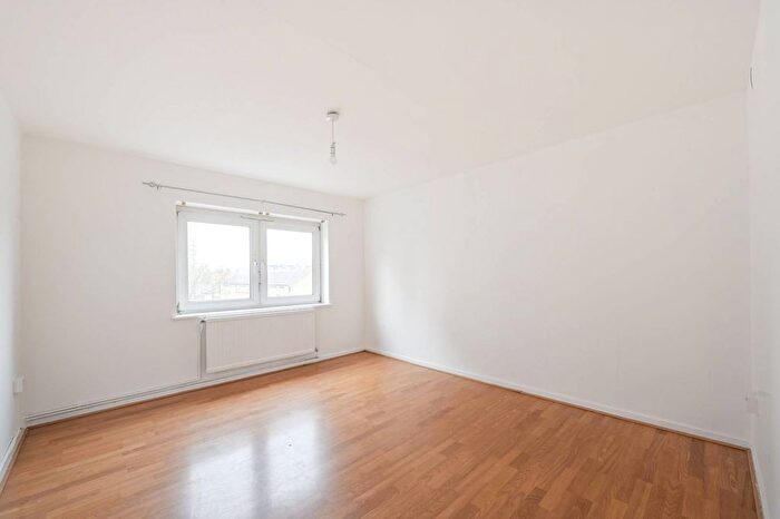 2 Bedroom Flat To Rent In Woodman Street, , Silvertown, London, E16