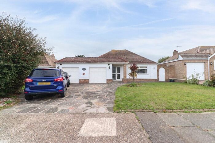 3 Bedroom Bungalow For Sale In Langley Gardens, Cliftonville, Margate, Kent, CT9