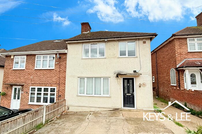 3 Bedroom Semi-Detached House To Rent In Boxmoor Road, Romford, RM5