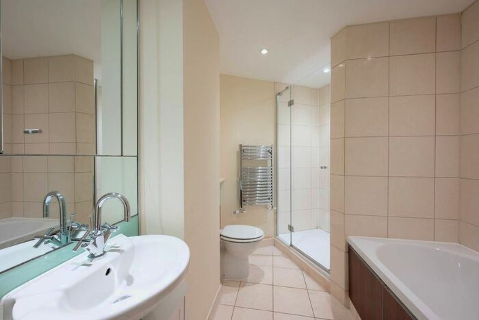 1 Bedroom Flat To Rent In Upper Richmond Road, Putney, London, SW15