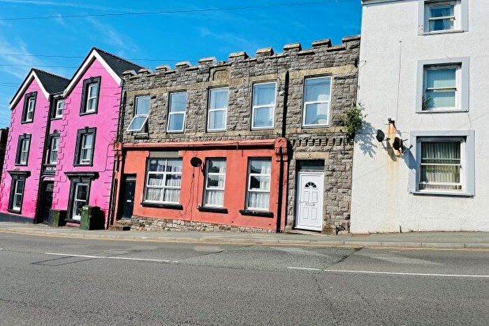 Studio To Rent In Victoria Road, Milford Haven, SA73