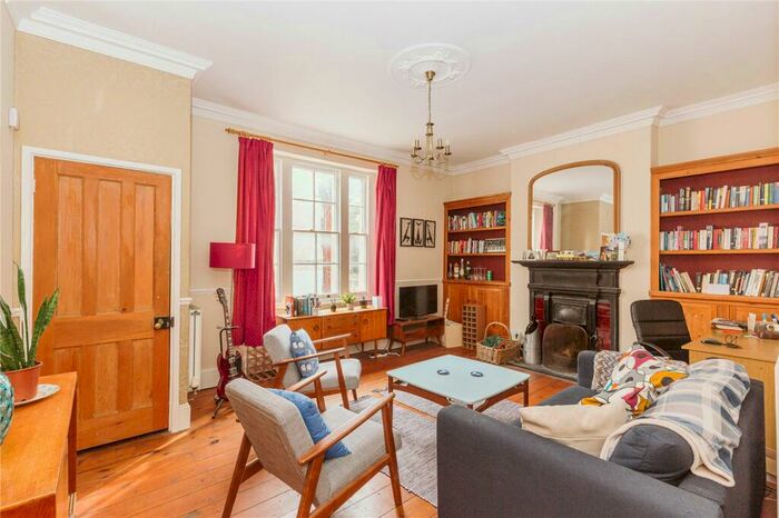 2 Bedroom Apartment To Rent In Springfield Road, Cotham, Bristol, BS6