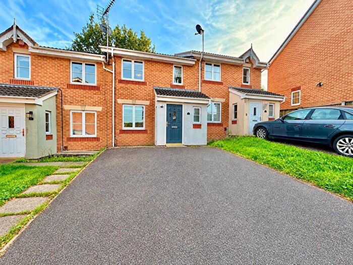 3 Bedroom Town House For Sale In Ironstone Crescent, Chapeltown, Sheffield, S35