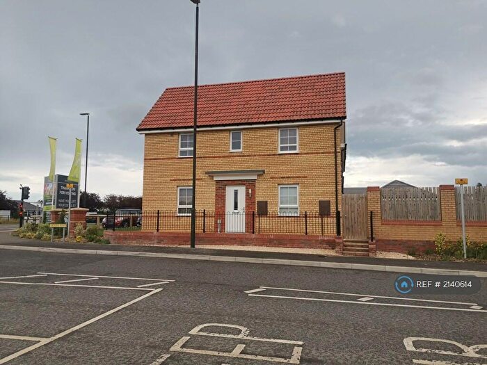 3 Bedroom Semi-Detached House To Rent In Vickers Road, New Waltham, Grimsby, DN36