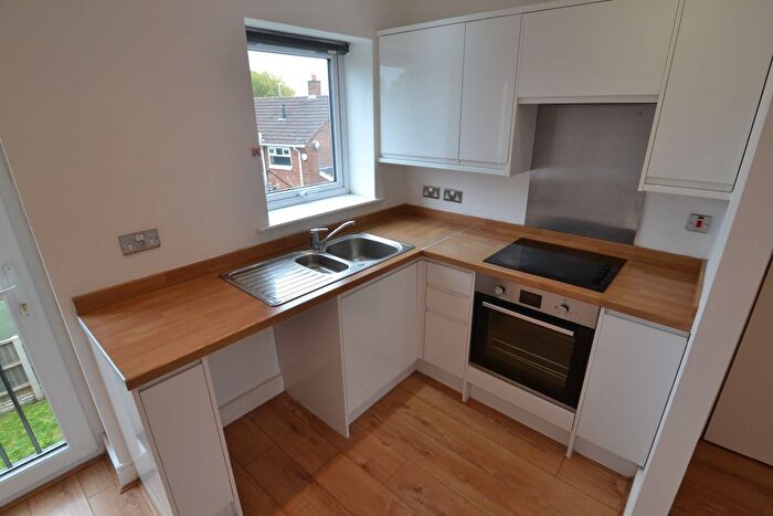 2 Bedroom Flat To Rent In Lichfield House, Lichfield Road, Willenhall, WV12