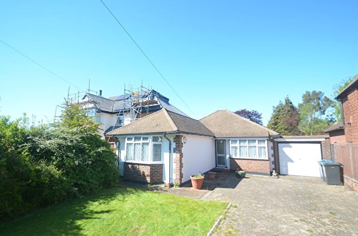 2 Bedroom Bungalow For Sale In Devonshire Way, Shirley, Croydon, CR0