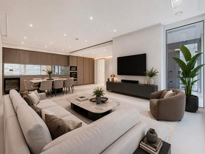 2 Bedroom Apartment For Sale In Sugar Quay, Tower Hill, EC3R