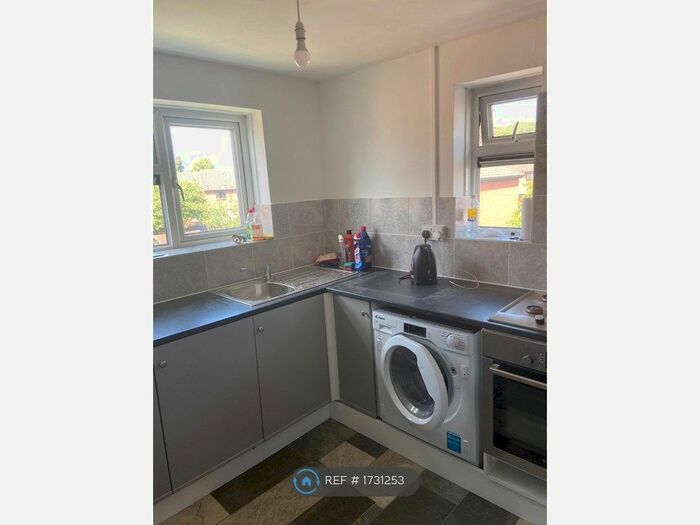 1 Bedroom Flat To Rent In Hale End Road, London, E17