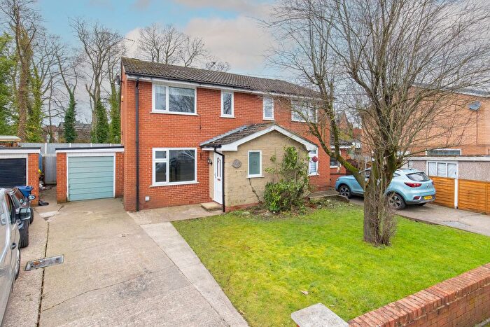 3 Bedroom Semi Detached House To Rent In Bannister Hall Drive, Higher Walton, PR5