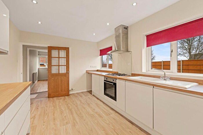 2 Bedroom Detached Bungalow For Sale In Dysart Road/Barrowby Gate In Grantham, NG31