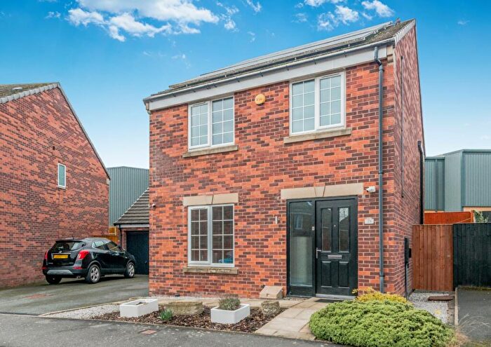 4 Bedroom Detached House For Sale In Newhall Park Drive, Off Rooley Lane, Bradford, BD5