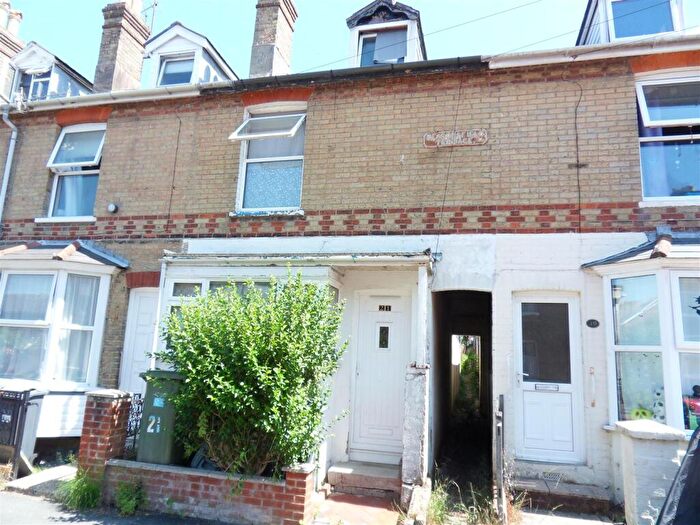 3 Bedroom House For Sale In Kings Road, East Cowes, PO32