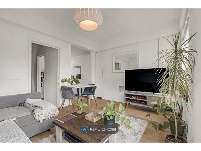 2 Bedroom Maisonette To Rent In Riverside Mansions, London, E1W